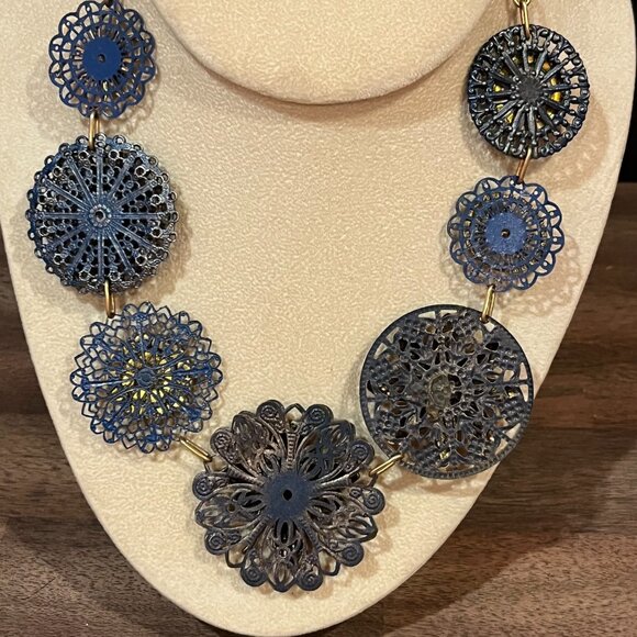 Lenora Dame Bejeweled Vintage Inspired Bib Necklace with Bee and Flowers - Picture 7 of 7